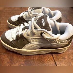 Puma White and Gray Sneakers Retro Style